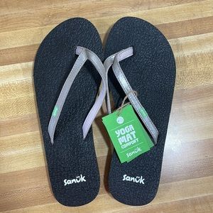 Sanuk sandals